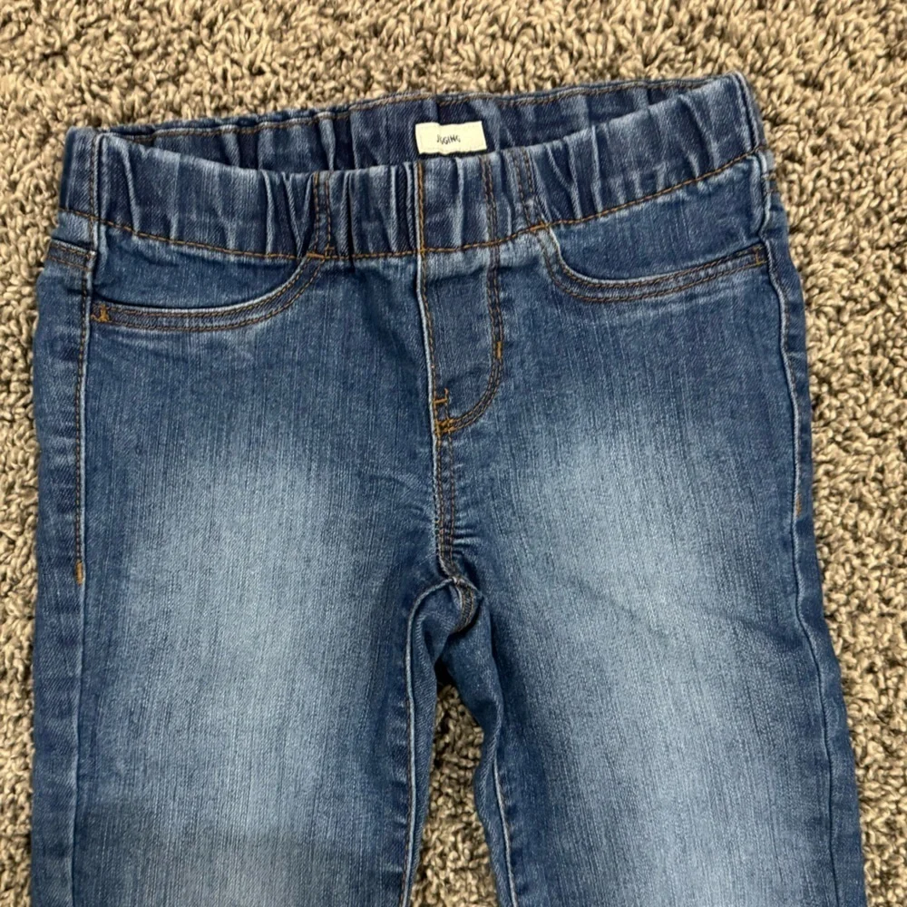 5/$25 OshKosh pull on jeggings, size 5